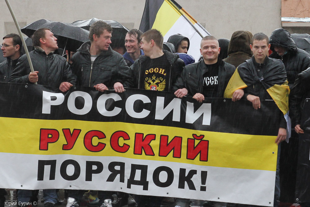 Главное, что досталось русским парням от отцов – русский дух и русская кровь.У них настроение ополчения.Поэтому они на РМ.