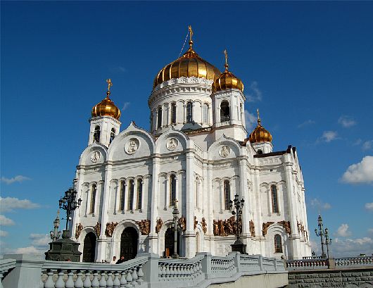 Храмом Христа Спасителя владеет ФСБ-МОССАД.