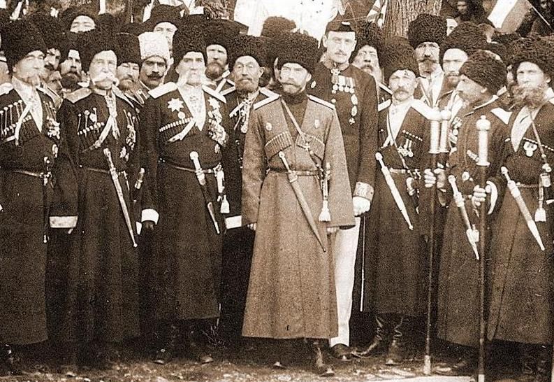 Алексей Добычин, редактор сайта “Москва III Рим”, сильно недоволен современными казаками. И его упрёки по большому счёту справедливы. ДУХ русских казаков, воинов Христовых и спецназа III Рима – за сто лет ЖОРа сильно выветрился, а многие из них, так просто стали шабесгоями.