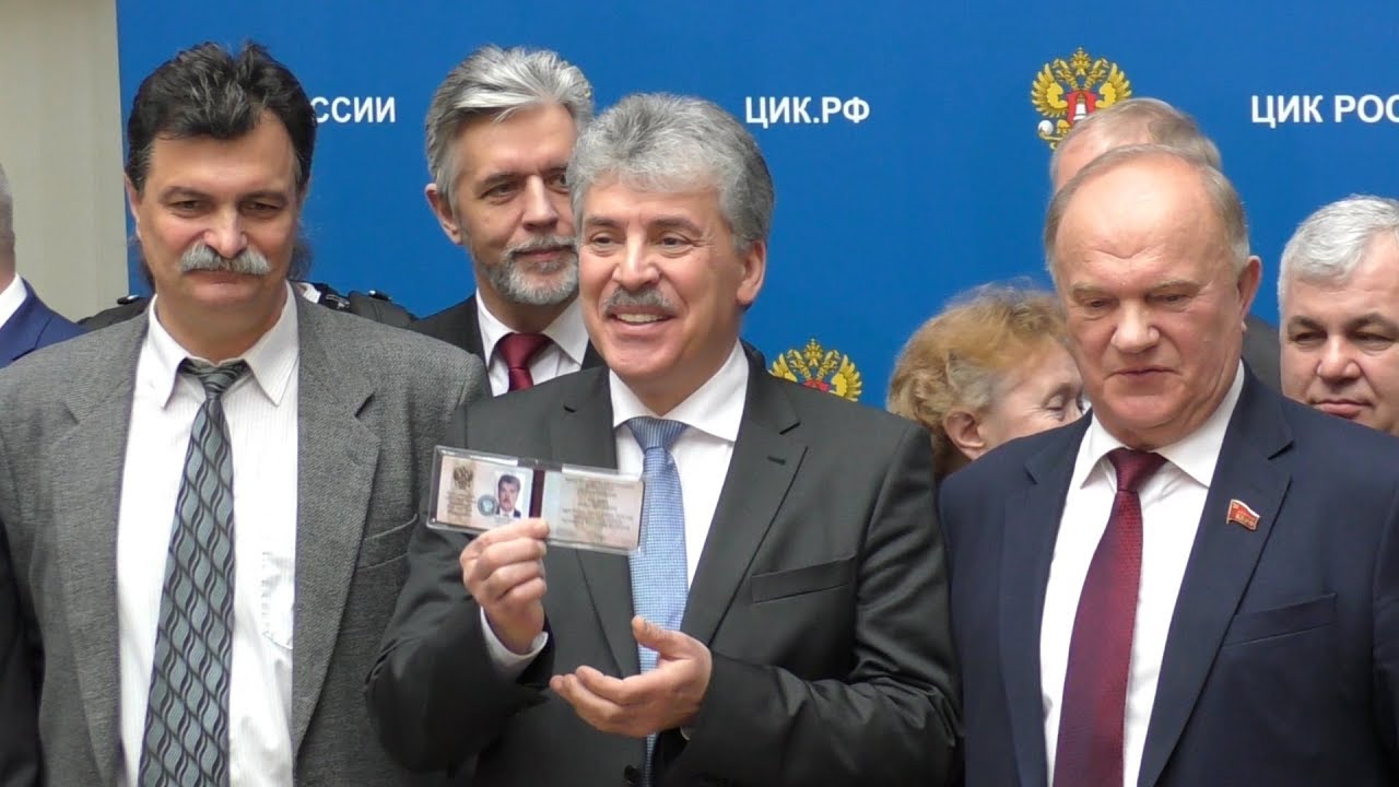 Поразительное лицемерие и двурушничество!.. И этот оборотень, это дерьмо, А.Савельев, продолжает опять активно звать русских, не помнящих его сотрудничество с коммунистами, на Русский Марш.. Почему РИД сотрудничает с “Великой Россией”, – Непонятно?