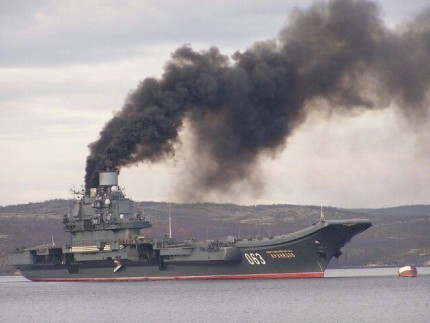 Весь мир ржёт до слёз над нашим авианесущим паровозом.. Да, господа кремлёвские, Забиваки-Пиаряки-Жидяки вы знатные.(2Видео)