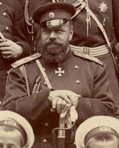 Русским людям не вспомнить о Царе Александре III накануне “Русского марша” просто нельзя.В Пензе вспомнили истинно Русского Императора.