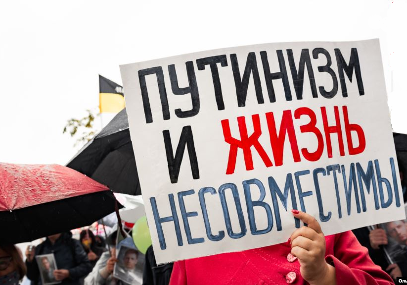 РФ – страна “демографических ям” или “зияющих высот”?