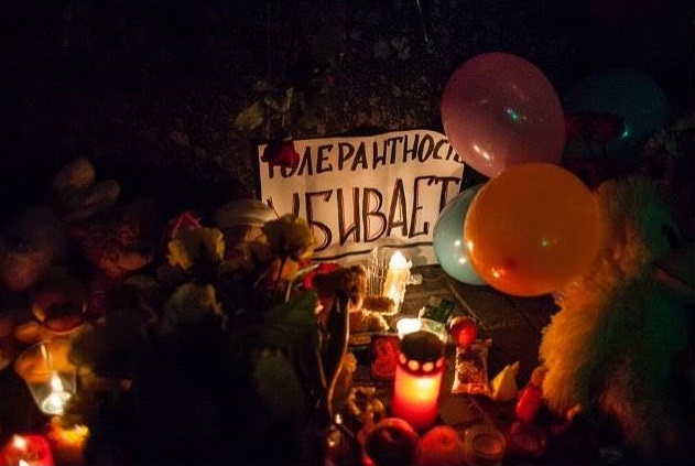 “Должно стать аксиомой, что русский ребёнок должен воспитываться в русской культуре и русских традициях. В противном случае смертельный вирус толерантности просто убьёт нас, как нацию”.