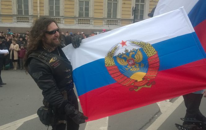 Божественная комедия по заветам Путина**Предлагая новый герб РФ, должен ли Хирург сжимать свои ягодицы на горле Путина, который может возразить?(Видео)