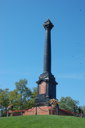 Александровская колонна в Одессе торжественно открыта после реставрации.