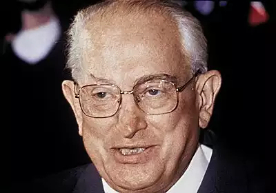 Карачаево-черкесский суд признал экстремистом жидочекиста Юрия Андропова (Флекенштейна) – любимого чекиста путина.