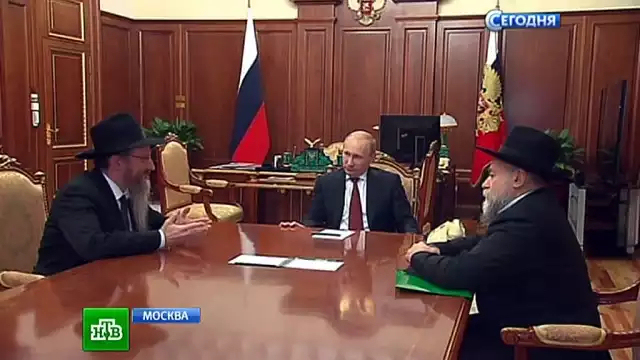 ВВП в 120-й раз поздравил свой родной народ с праздником.Русский народ он, ни с одним праздником ни разу не поздравил.Вот так и живём – с 1918г. еврейские “сопли” жуём.