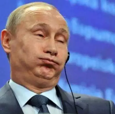 В стране офиц.-23млн. нищих, реал-46, а кремлёвский сумасшедший, истратив триллионы на мундиаль и олимпиады, решил затмить всех и построить международный центр христианства для сектантов и экуменистов.