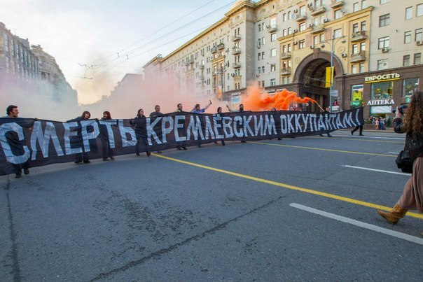 Фильм РЕН-ТВ “Попались!”.. Отклики националистов на этот блядский водевиль.. Весь этот неиссякаемый поток лжи уже начинает играть против самих кремлядей.. “Нет сомнений, что общество накаляется ненавистью к путинскому режиму”.
