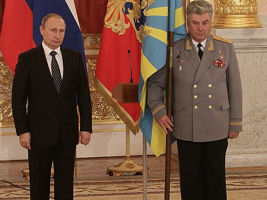 Путин вручил награды участникам операции ВКС в Сирии.(Видео)