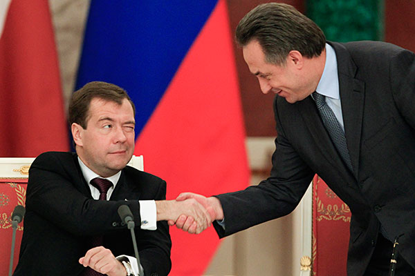 В.Катасонов о Медведеве-аутисте (Видео)**Даже “дремучие охранители” дремучего совка Путина открыто ржут над его прогрессивно-прорывным правительством “Медведев – Мутко”(двух жидов-недоумков).