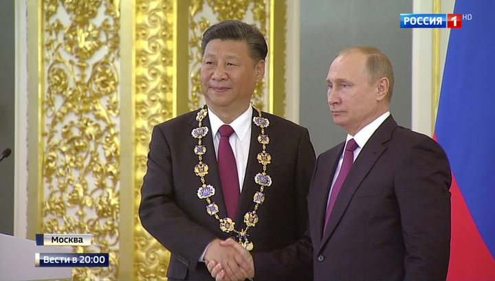 “Какая разница, кто в туалет сходил — китаец или русский?”.. Оказывается разница есть и очень большая.. Нам достаётся их дерьмо, а им достаются наши природные богатства и наши деньги.