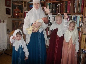 “Зигу” могут приравнять к экстремизму…Про свастику.