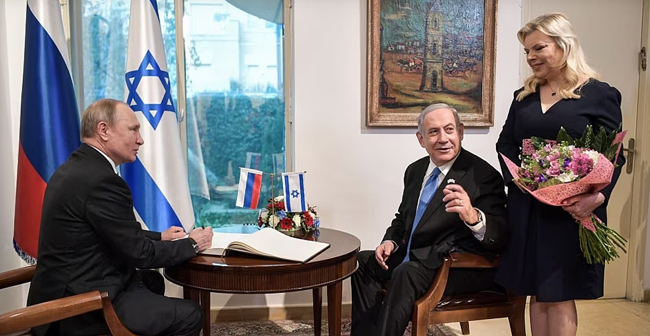 Все жиды в Европе попрятались и трясутся от страха. И только в РФ все еврейские школы работают по-прежнему, а жиды спокойно разгуливают по городам РФ. Нет, всё-таки неправильные у нас мусульмане. И куда только горный академик Ислам Кадыров смотрит?