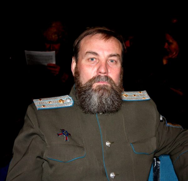 «Да, — мы русские фашисты для тех, кто в 1917 году совершил большевистский переворот в России, мы фашисты для тех, кто повесил атаманов Краснова и Семёнова, мы фашисты для тех, кто сегодня продолжает бороться с русским народом по 282-й статье». Да,– мы русские фашисты для жидистов-геноцидников, устроивших Русский Холокост.. Выступление атамана фашиста.(Видео)